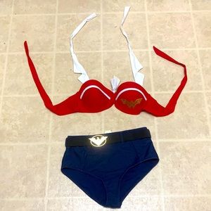 Wonder Woman bikini set